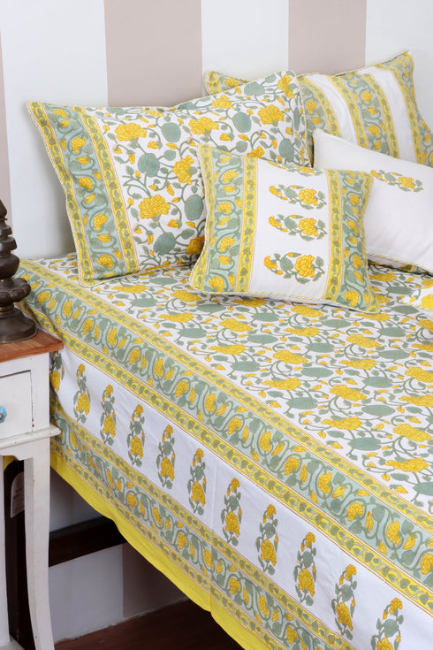 20s Cotton Cushion Cover In Floral Print